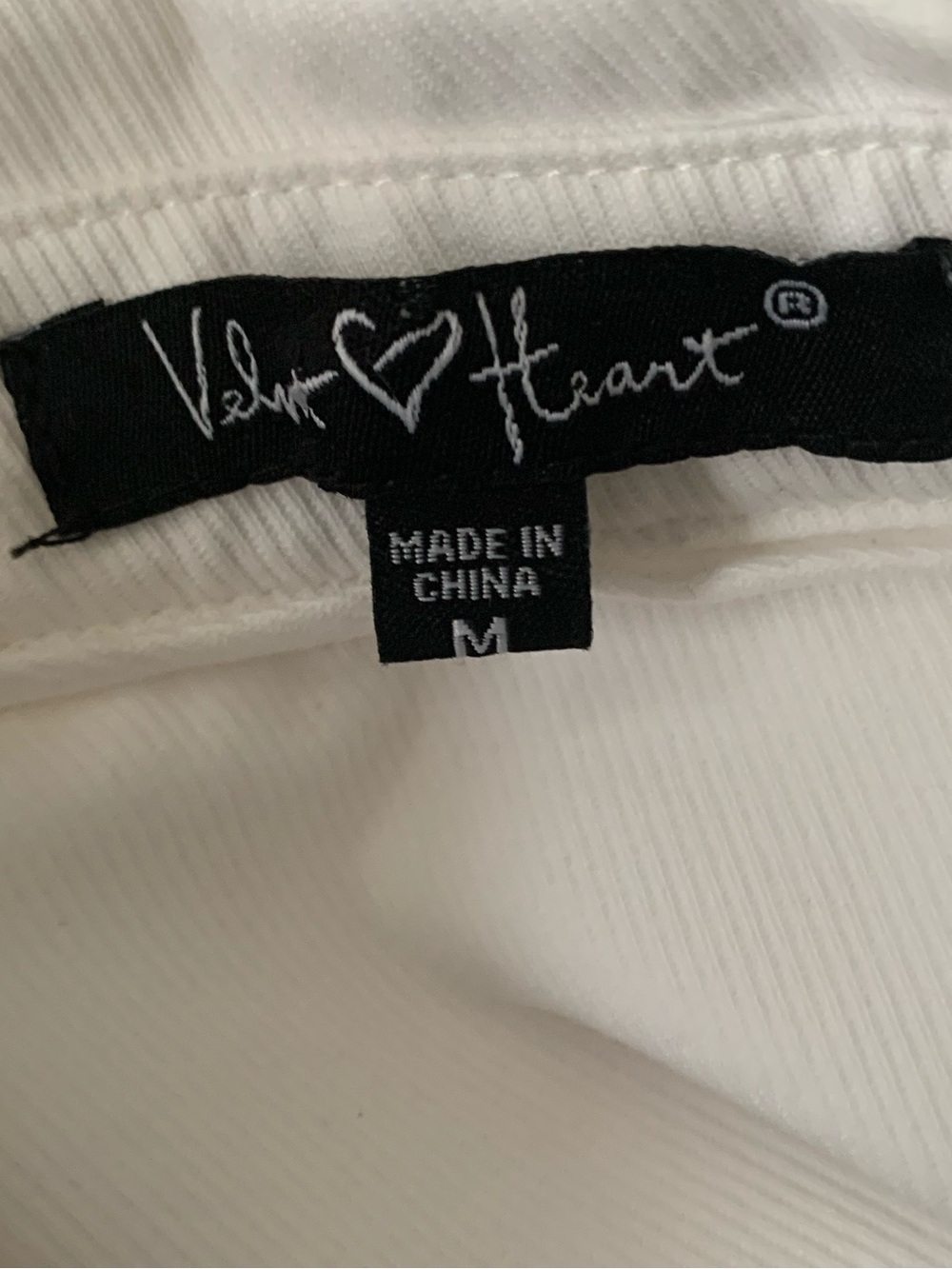 Velvet Heart White Button-Up Shirt - Picture 5 of 9